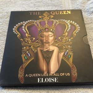 The Queen by Eloise Beauty *comes with free gift*